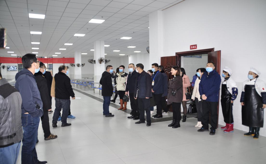赤壁市政协委员视察督办食品、电梯安全工作